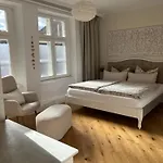 Zentral