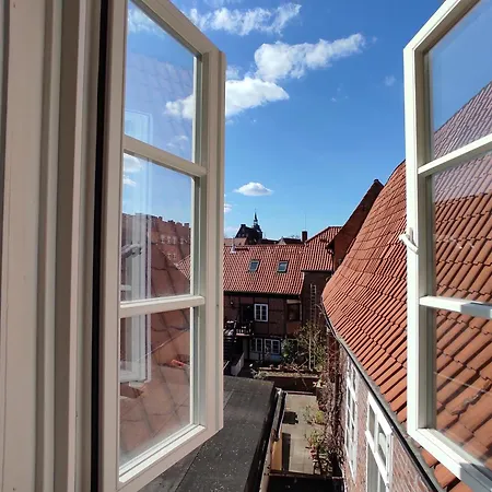 Zentral * Lüneburg